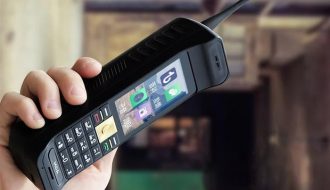 Bất chấp xu hướng thị trường, AGM sắp ra mắt "smartphone cục gạch"