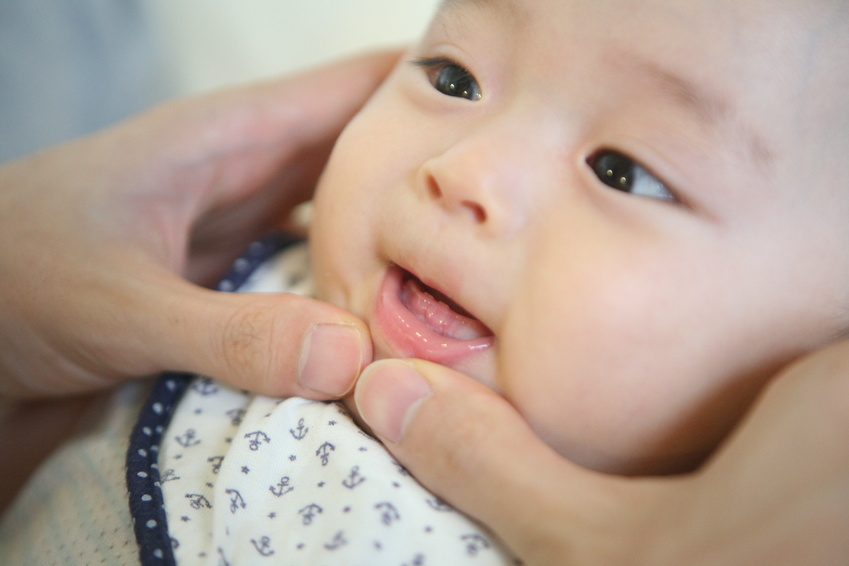 Vậy trẻ em bị sốt khi mọc răng như thế nào?