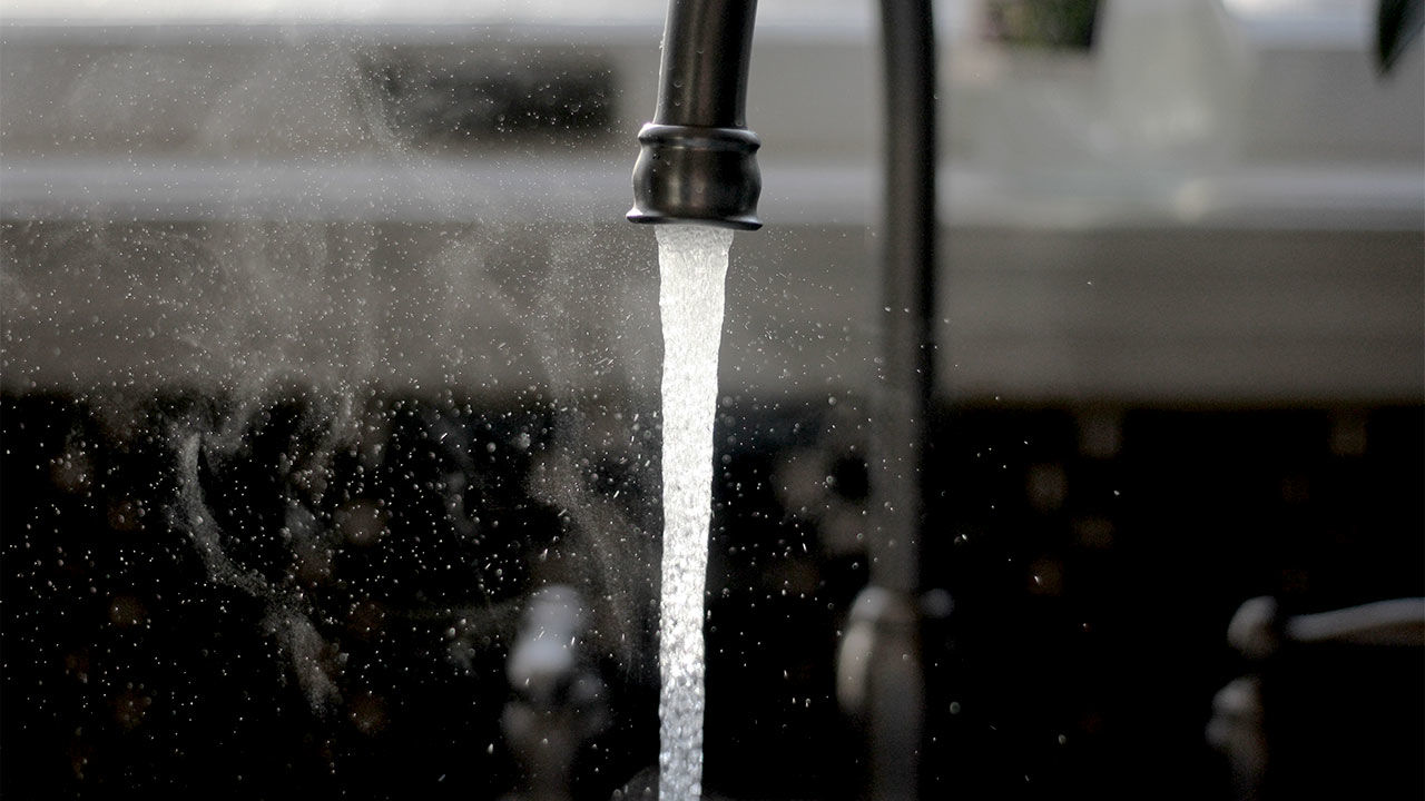 Chốt giá nước sạch - TPHCM nỗ lực giảm khai thác nước ngầm
