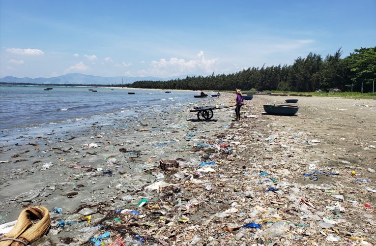 Đảo Ngọc Tam Hải – Quảng Nam như “bãi rác lộ thiên”