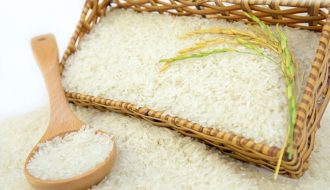 Mách các bà nội trợ cách bảo quản gạo tránh được mối mọt, ẩm mốc