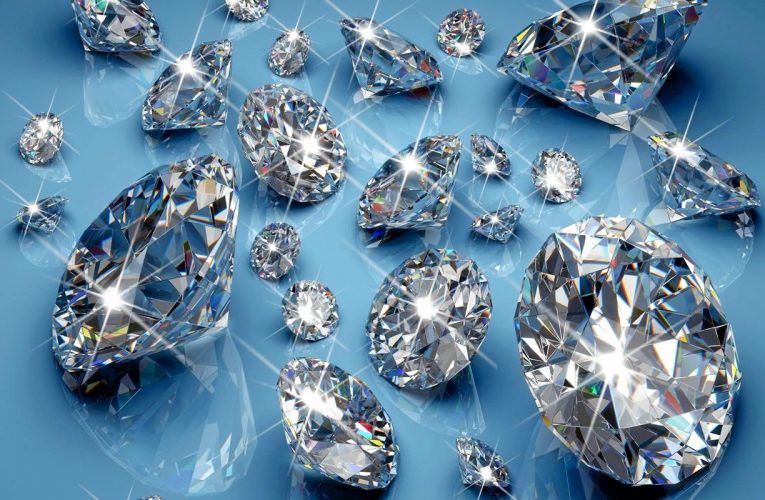 Những viên kim cương xuất hiện trong đại dương ở độ sâu 120 – 140m